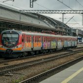 Kompetencje miękkie w pracy na kolei – dlaczego są równie ważne jak przepisy?