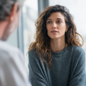 Jakie objawy mogą wskazywać na choroby wątroby